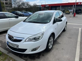 Opel Astra J, 1.4 turbo - 4500 € / 8801.24 лв. - 73176496 2