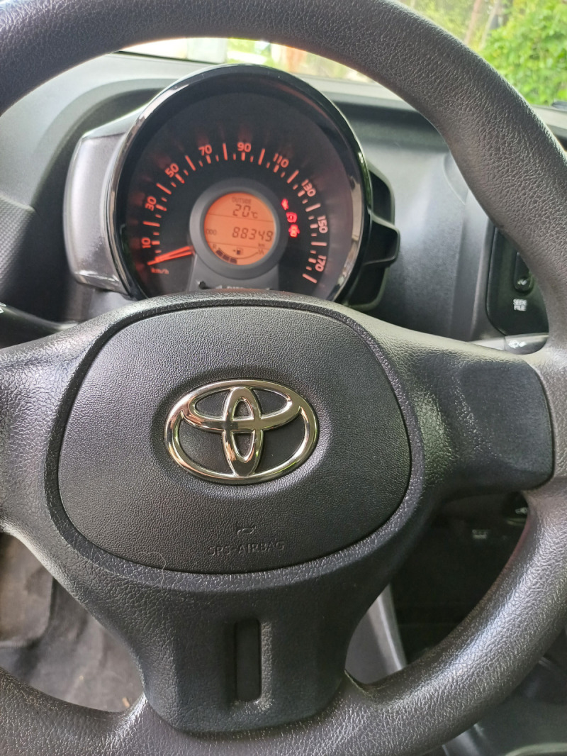 Toyota Aygo, снимка 13 - Автомобили и джипове - 44653871