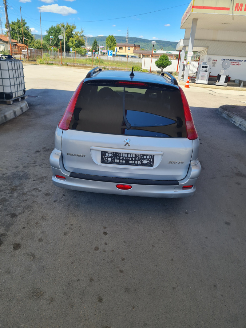 Peugeot 206 1.4куб.75к.с. 2003г.Бензин , снимка 2 - Автомобили и джипове - 46798592