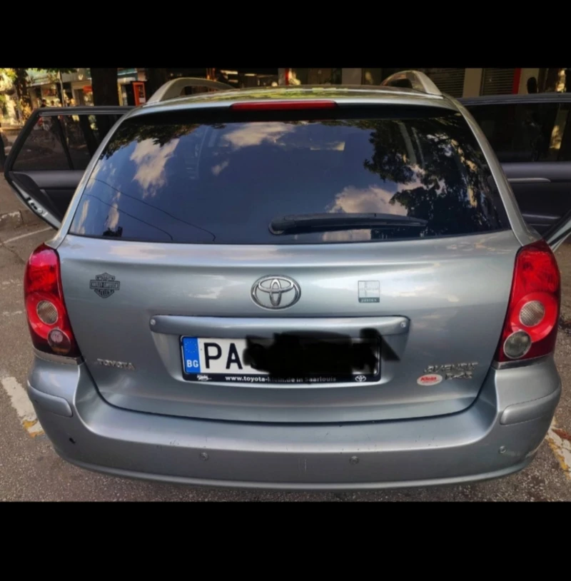 Toyota Avensis, снимка 4 - Автомобили и джипове - 47679551