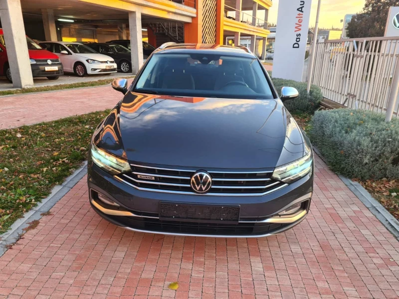 VW Passat, снимка 4 - Автомобили и джипове - 48136401