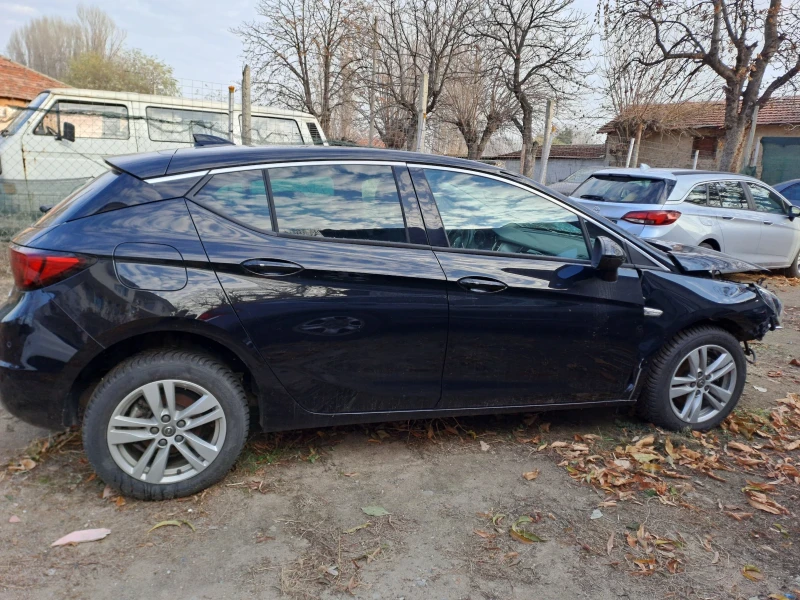 Opel Astra 1.4T.Бензин, снимка 7 - Автомобили и джипове - 48229863