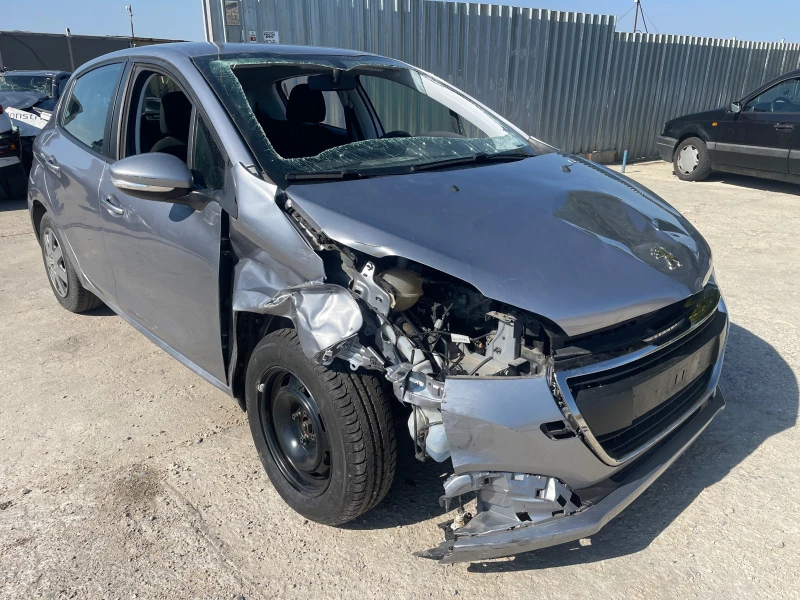 Peugeot 208 1.2 VTi, снимка 2 - Автомобили и джипове - 51784469