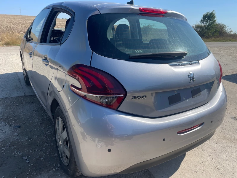 Peugeot 208 1.2 VTi, снимка 5 - Автомобили и джипове - 51784469