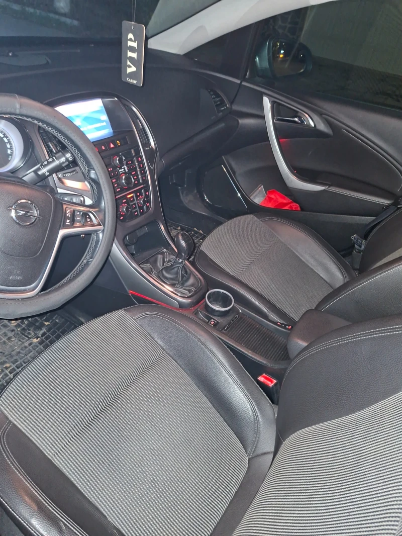 Opel Astra Opel Astra Sport Tourer, снимка 8 - Автомобили и джипове - 52340089