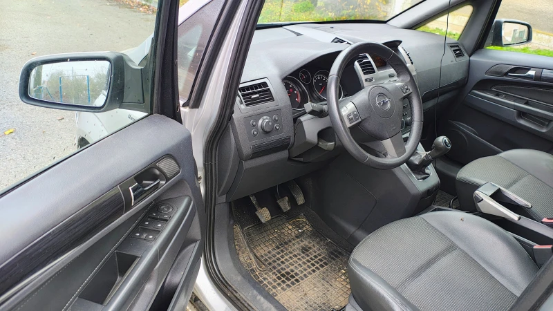 Opel Zafira B, снимка 7 - Автомобили и джипове - 52420723