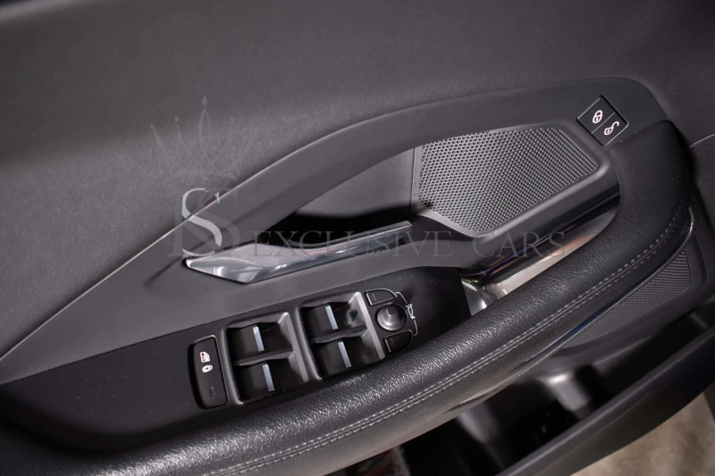 Jaguar E-pace S* AWD* NAVI* LED* CAM* 18'', снимка 13 - Автомобили и джипове - 52814759