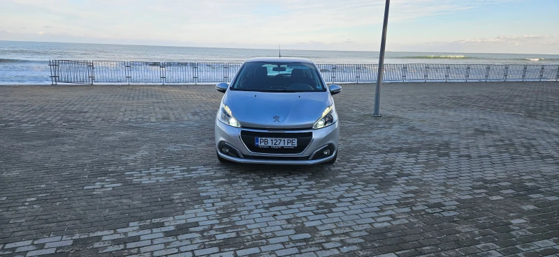 Peugeot 208 1.6 HDI, снимка 2 - Автомобили и джипове - 52913929