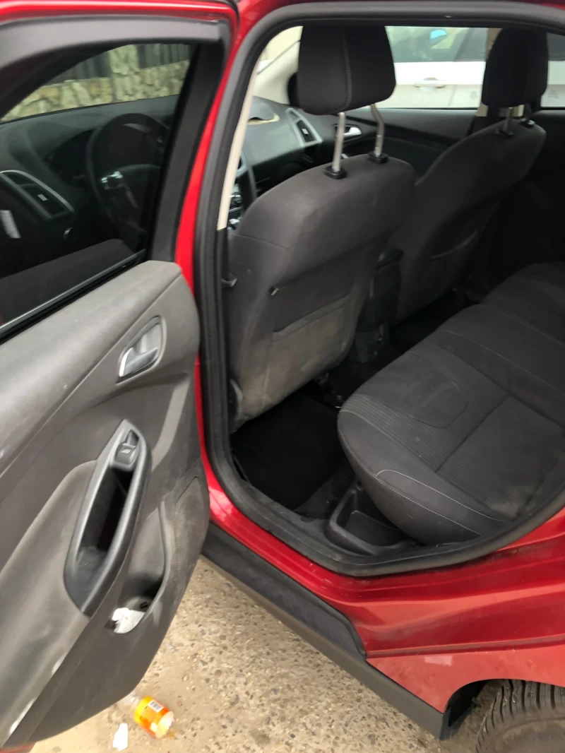 Ford Focus 1.0it ecobost, снимка 8 - Автомобили и джипове - 53008179