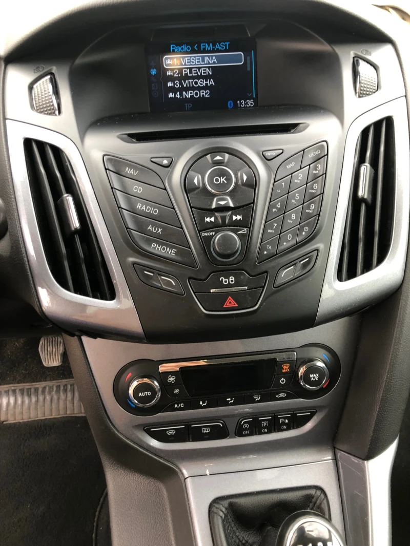 Ford Focus 1.0it ecobost, снимка 6 - Автомобили и джипове - 53008179