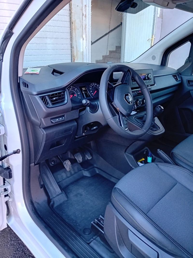 Renault Kangoo, снимка 10 - Автомобили и джипове - 53078090