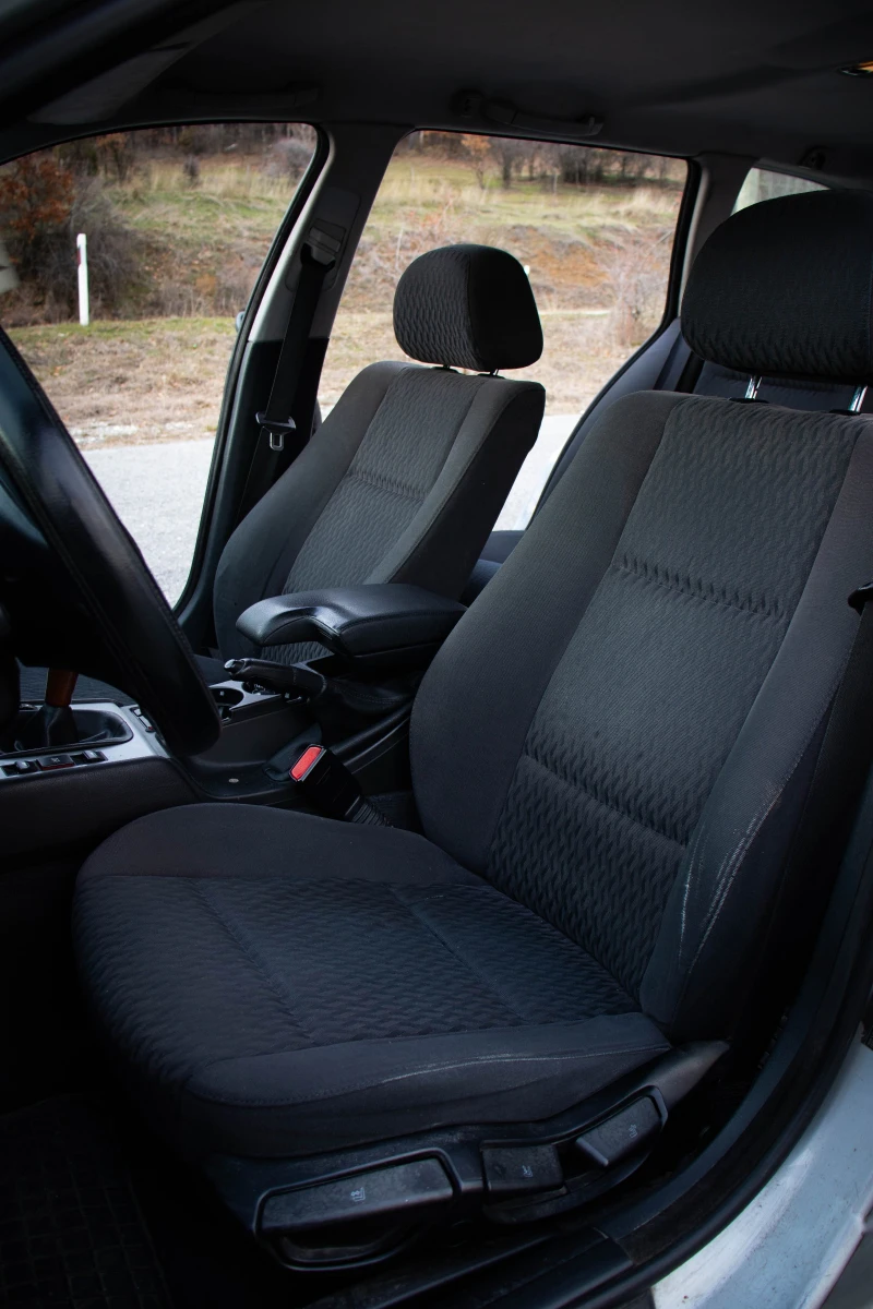 BMW 320, снимка 8 - Автомобили и джипове - 53600283