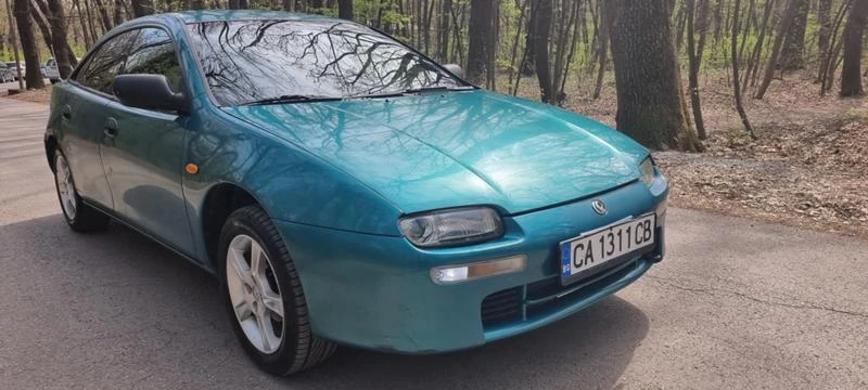 Mazda 323 1.5, снимка 3 - Автомобили и джипове - 48375432