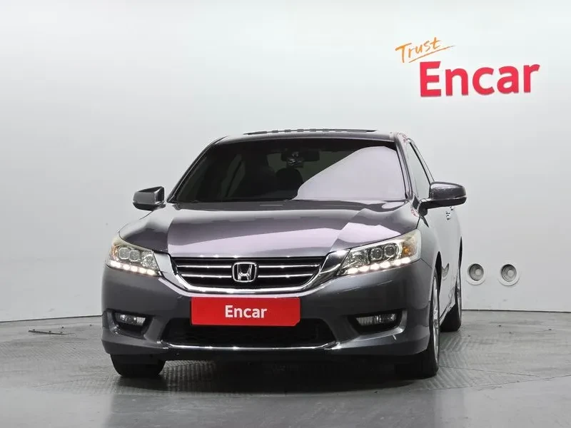 Honda Accord 2.4, снимка 3 - Автомобили и джипове - 54253395