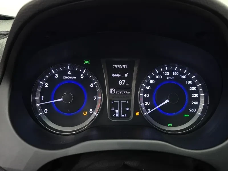 Hyundai Grandeur 2.4, снимка 8 - Автомобили и джипове - 54625785