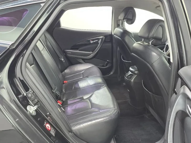 Hyundai Grandeur 2.4, снимка 11 - Автомобили и джипове - 54625785