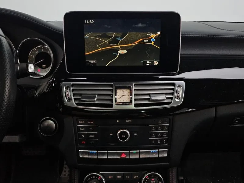 Mercedes-Benz CLS  W218 Cls400 Amg Line, снимка 12 - Автомобили и джипове - 55384556