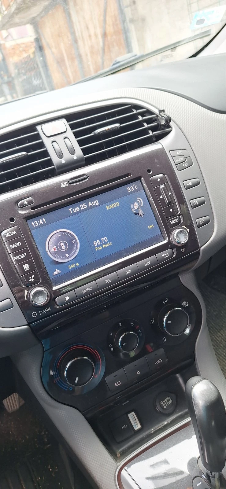 Fiat Bravo 1.6, автомат, снимка 7 - Автомобили и джипове - 56133498