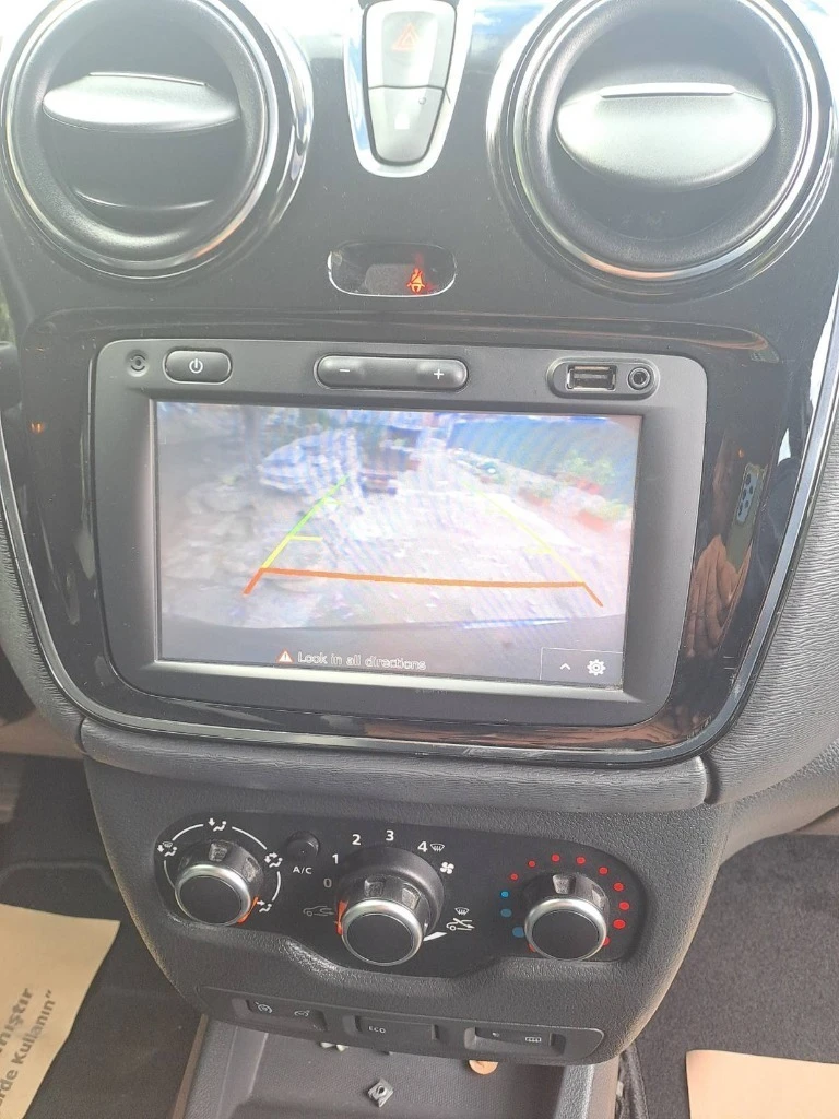 Dacia Lodgy 1.2 Stepway Е-6, снимка 12 - Автомобили и джипове - 56293653