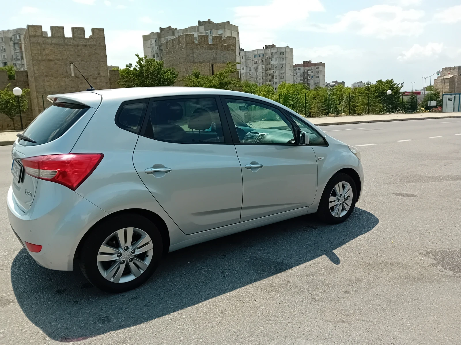 Hyundai Ix20 Бензин газ - изображение 3