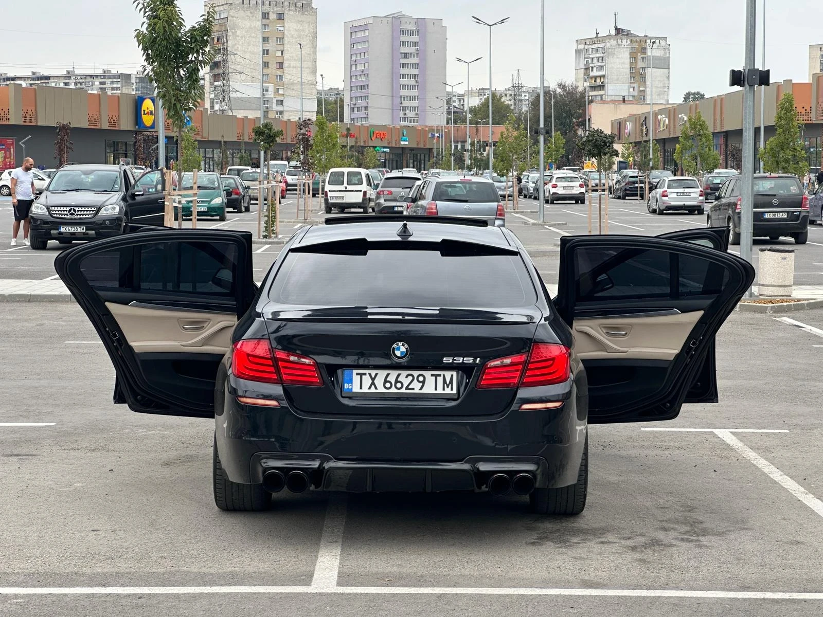 BMW 535 3.5i - изображение 9