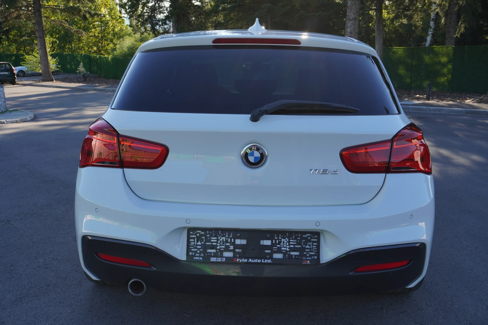 BMW 118 M Sport Shadow line FACELIFT EURO6D - изображение 4