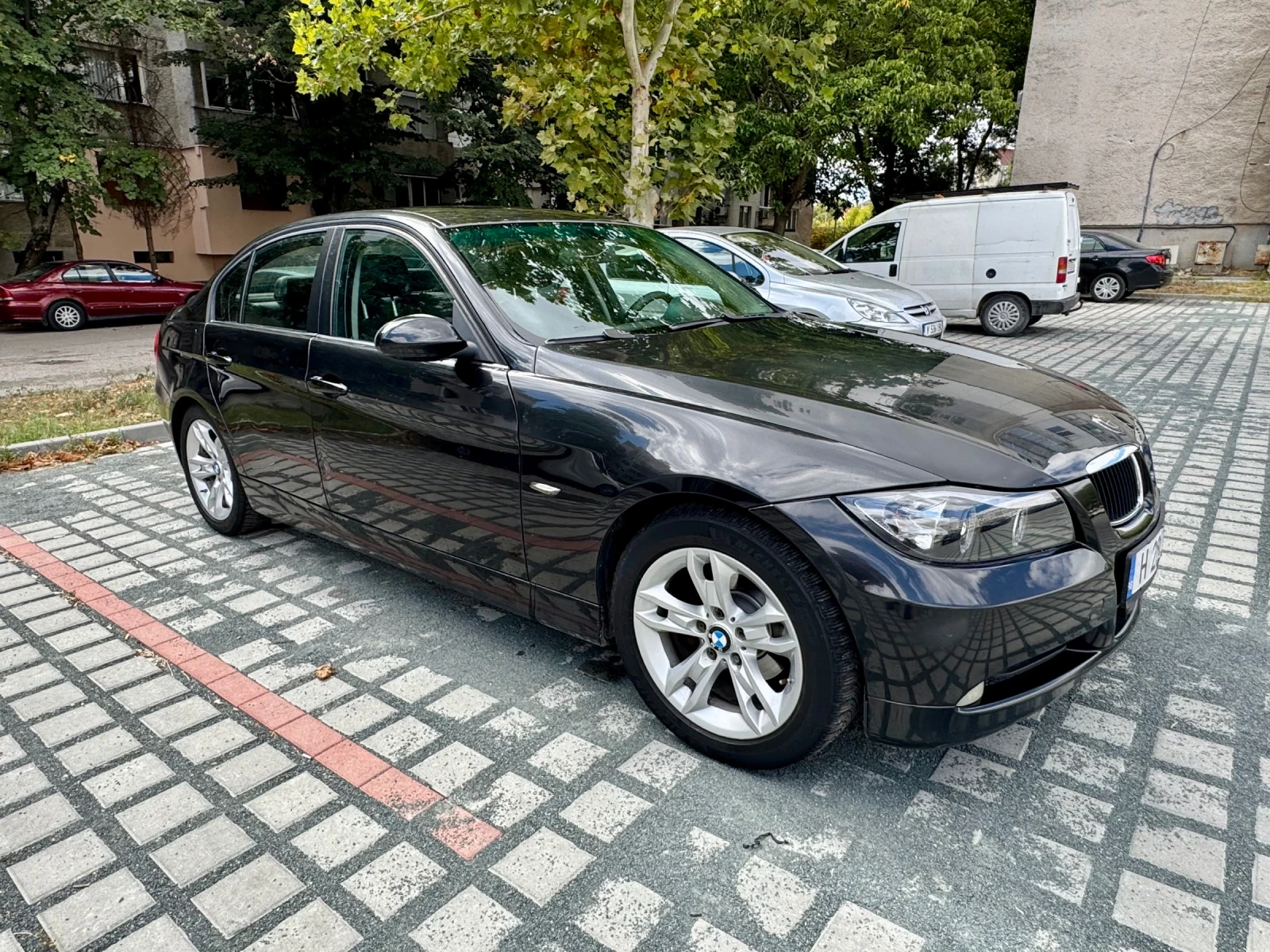 BMW 320 I - изображение 6