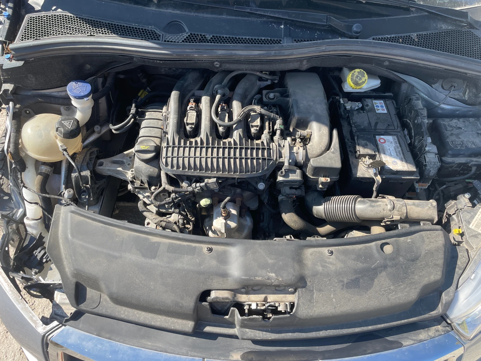 Peugeot 208 1.2 VTi | Mobile.bg   12