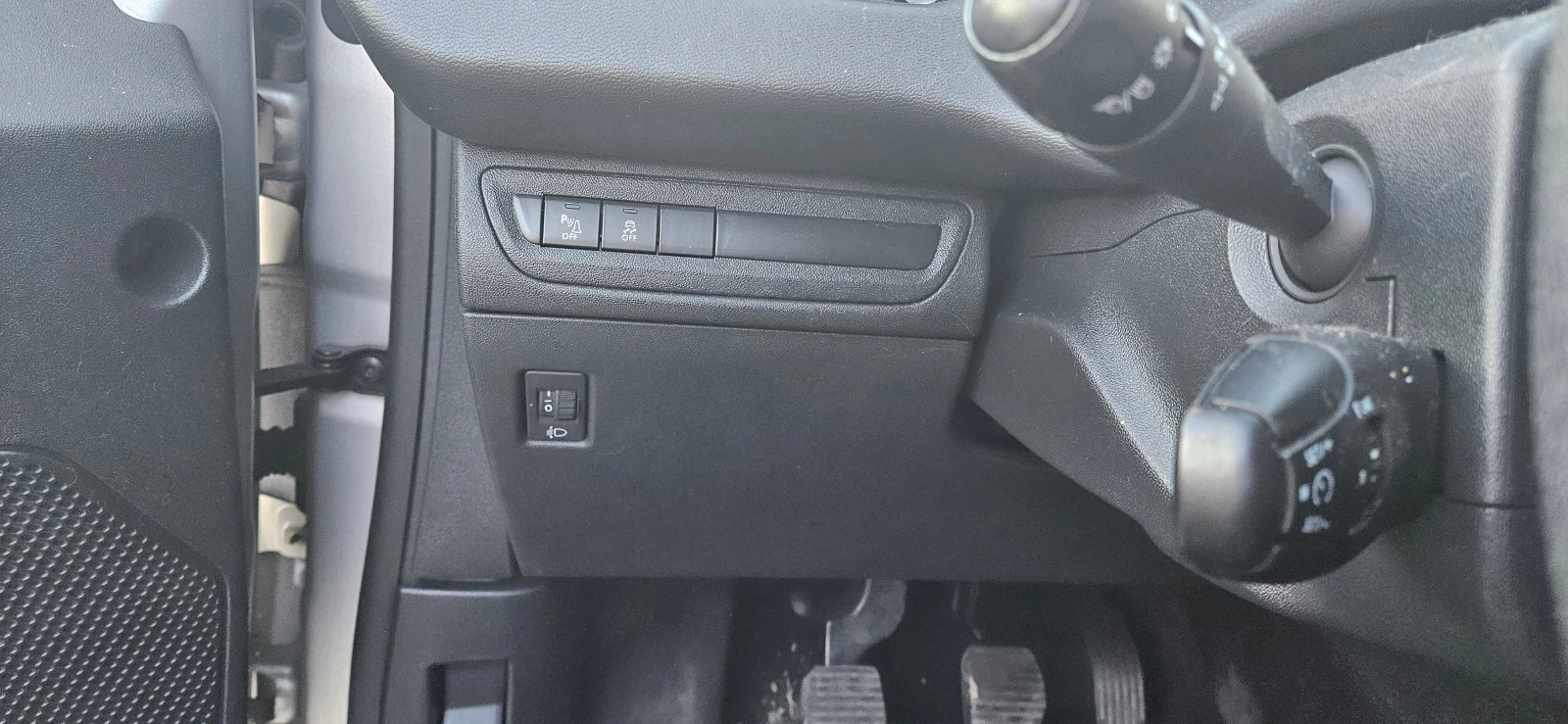 Peugeot 208 1.6 HDI | Mobile.bg � ����������� 11