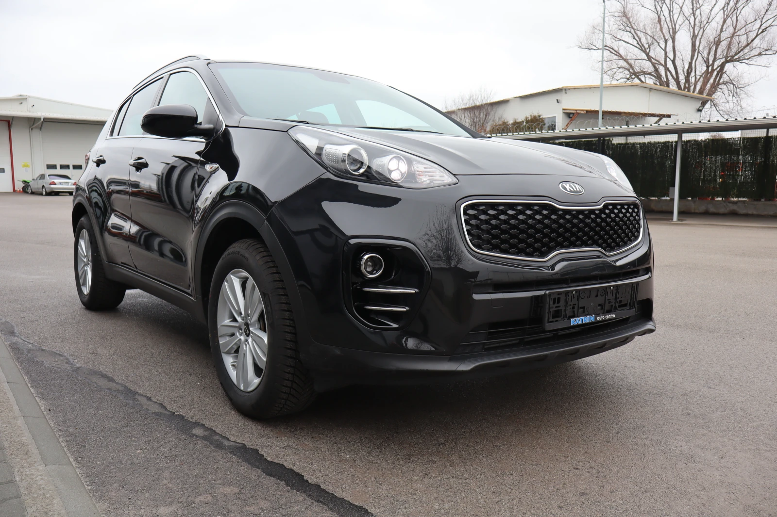 Kia Sportage 1.6i-57000km!!!, снимка 3 - Автомобили и джипове - 53507650