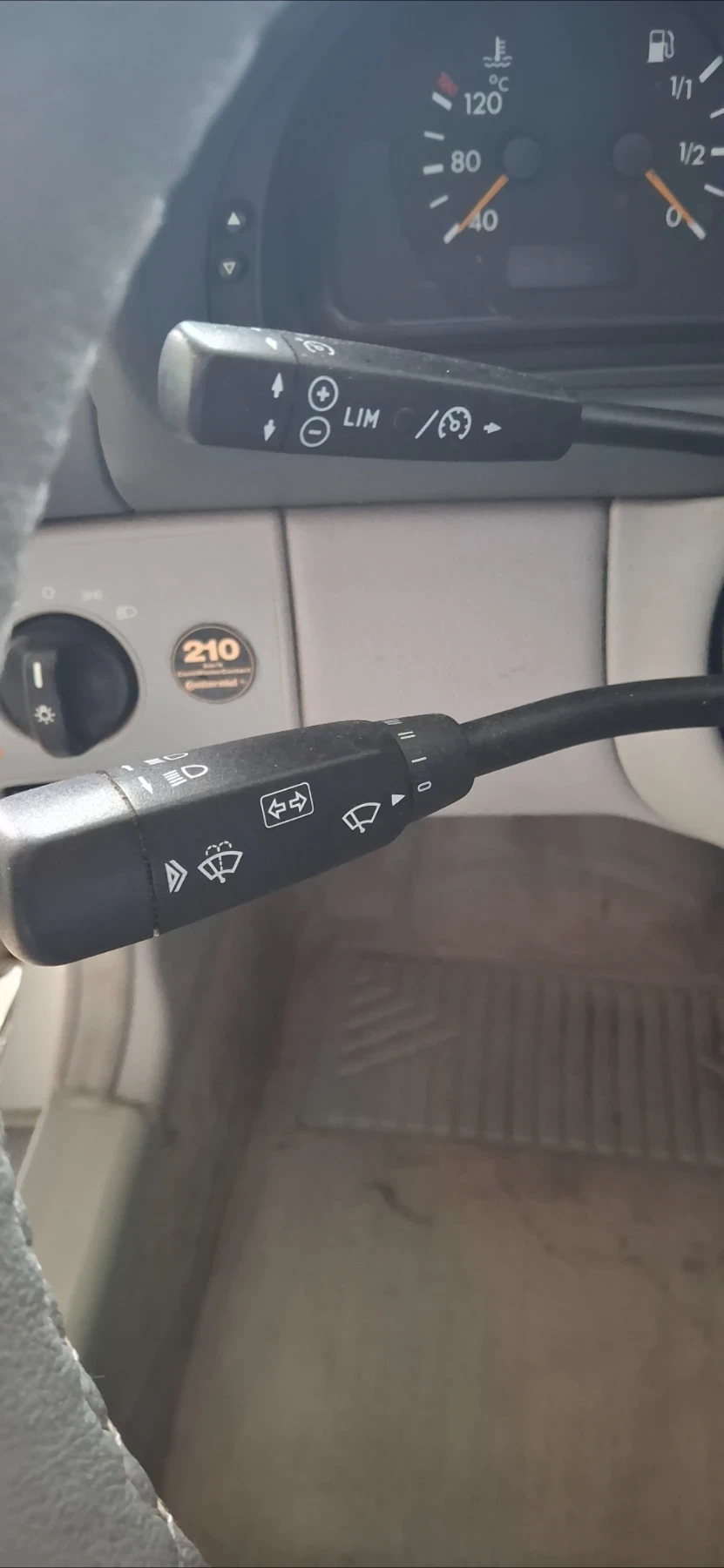 Mercedes-Benz CLK, снимка 5 - Автомобили и джипове - 53712636