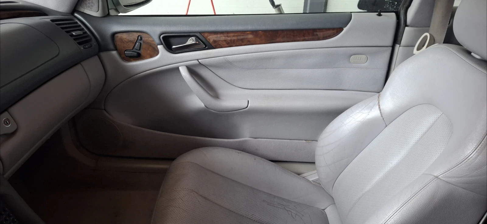 Mercedes-Benz CLK, снимка 7 - Автомобили и джипове - 53712636