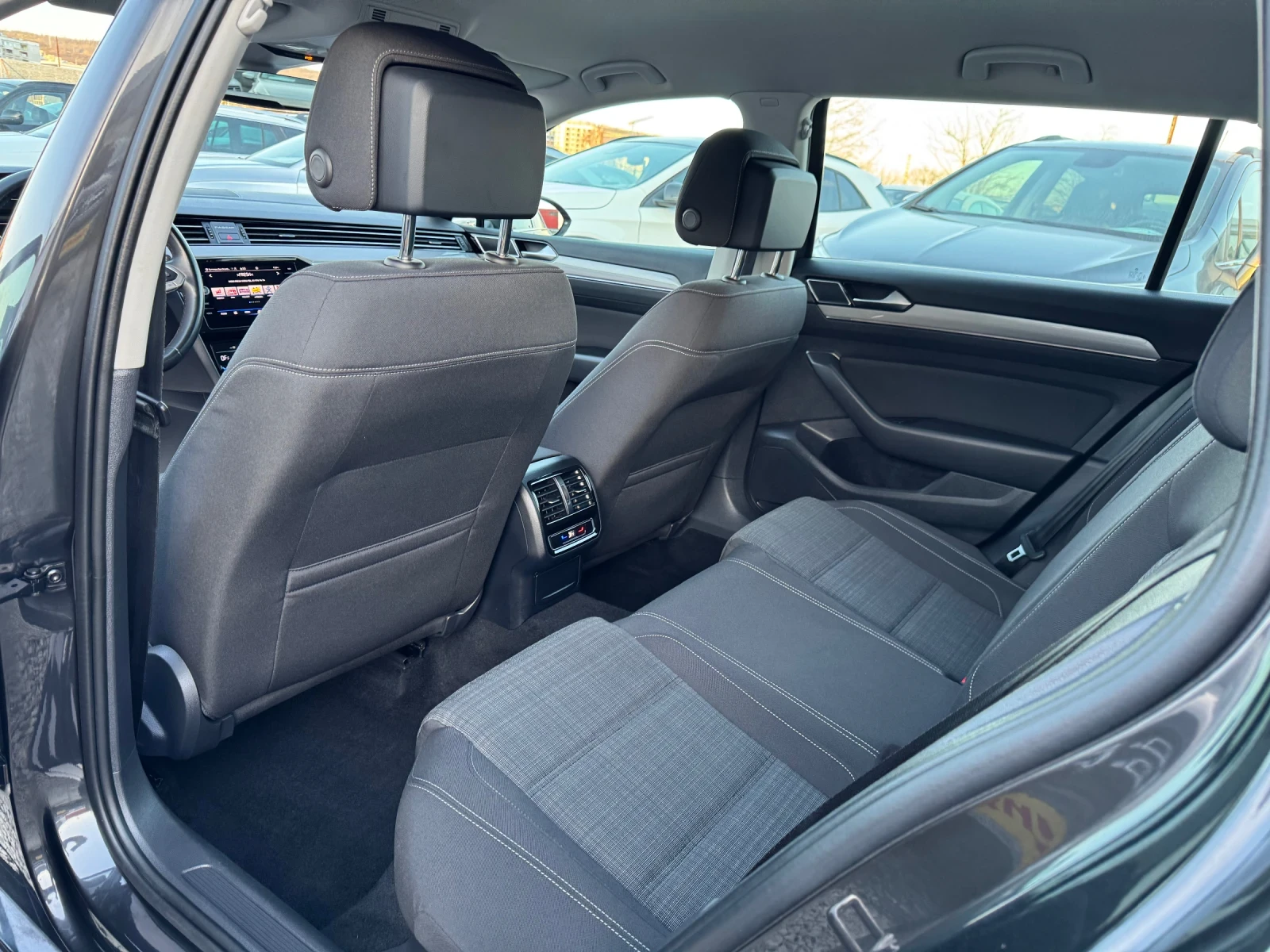 VW Passat 2.0TDI 150ps, снимка 15 - Автомобили и джипове - 53745210