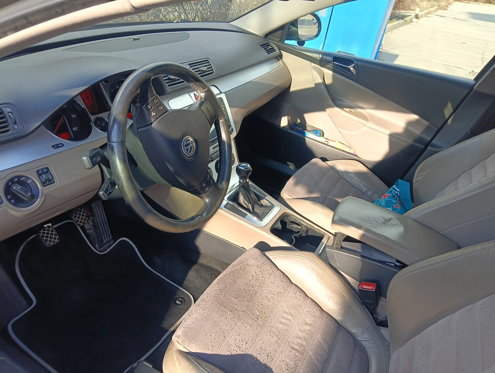 VW Passat, снимка 8 - Автомобили и джипове - 53812013