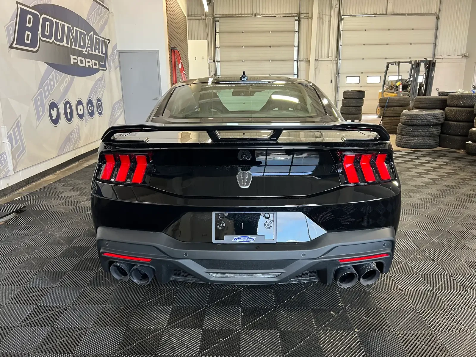 Ford Mustang DARK HORSE * ����� ���� � ��������*  | Mobile.bg � ����������� 5