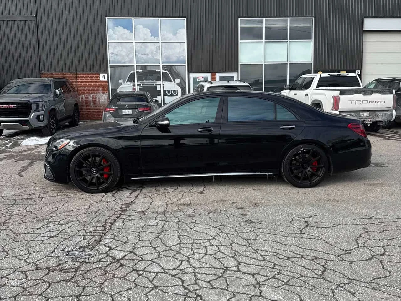 Mercedes-Benz S 63 * AMG * CARFAX * ЦЕНА ДО БГ, снимка 4 - Автомобили и джипове - 53901931