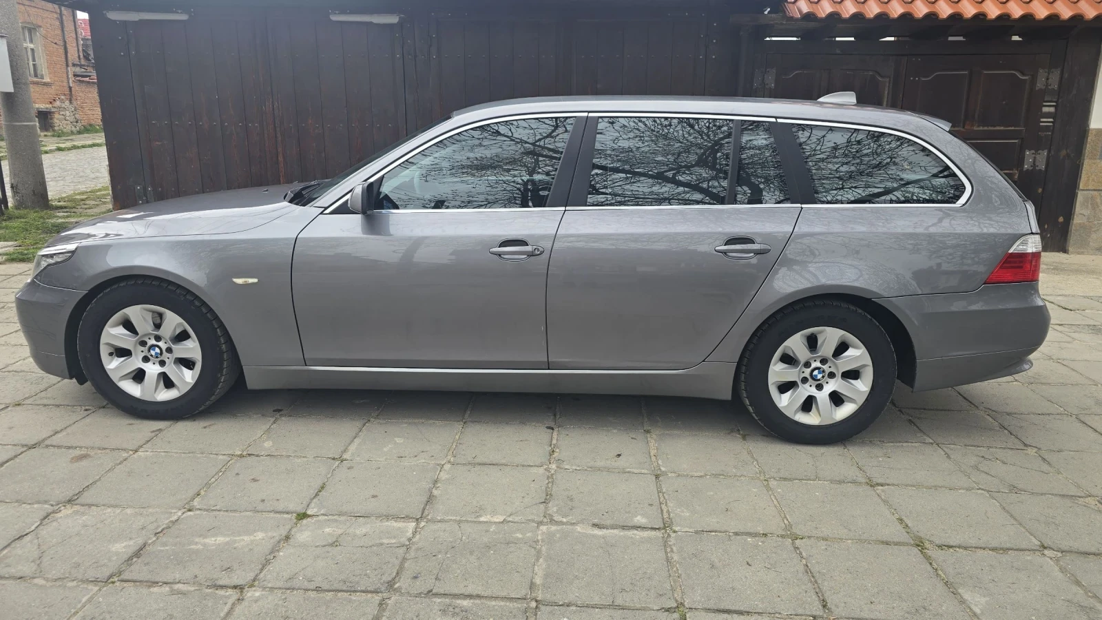 BMW 530, снимка 13 - Автомобили и джипове - 54219759