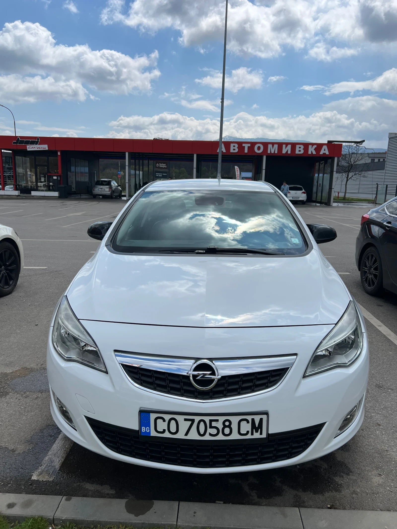 Opel Astra J, 1.4 turbo, снимка 3 - Автомобили и джипове - 54236615