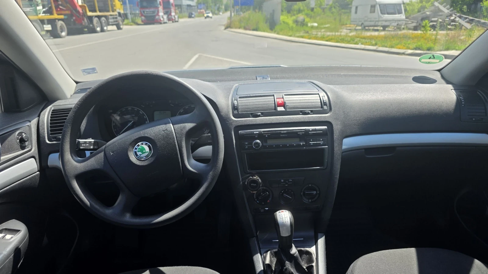 Skoda Octavia 1.9 TDI 4x4 Климатик, снимка 6 - Автомобили и джипове - 54912261