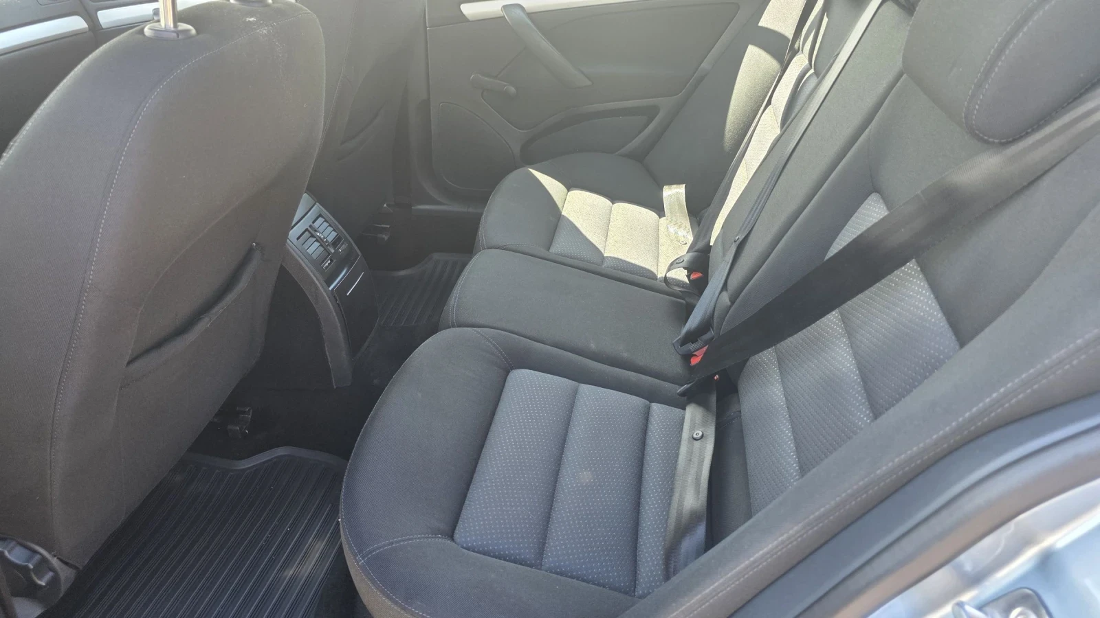 Skoda Octavia 1.9 TDI 4x4 Климатик, снимка 5 - Автомобили и джипове - 54912261