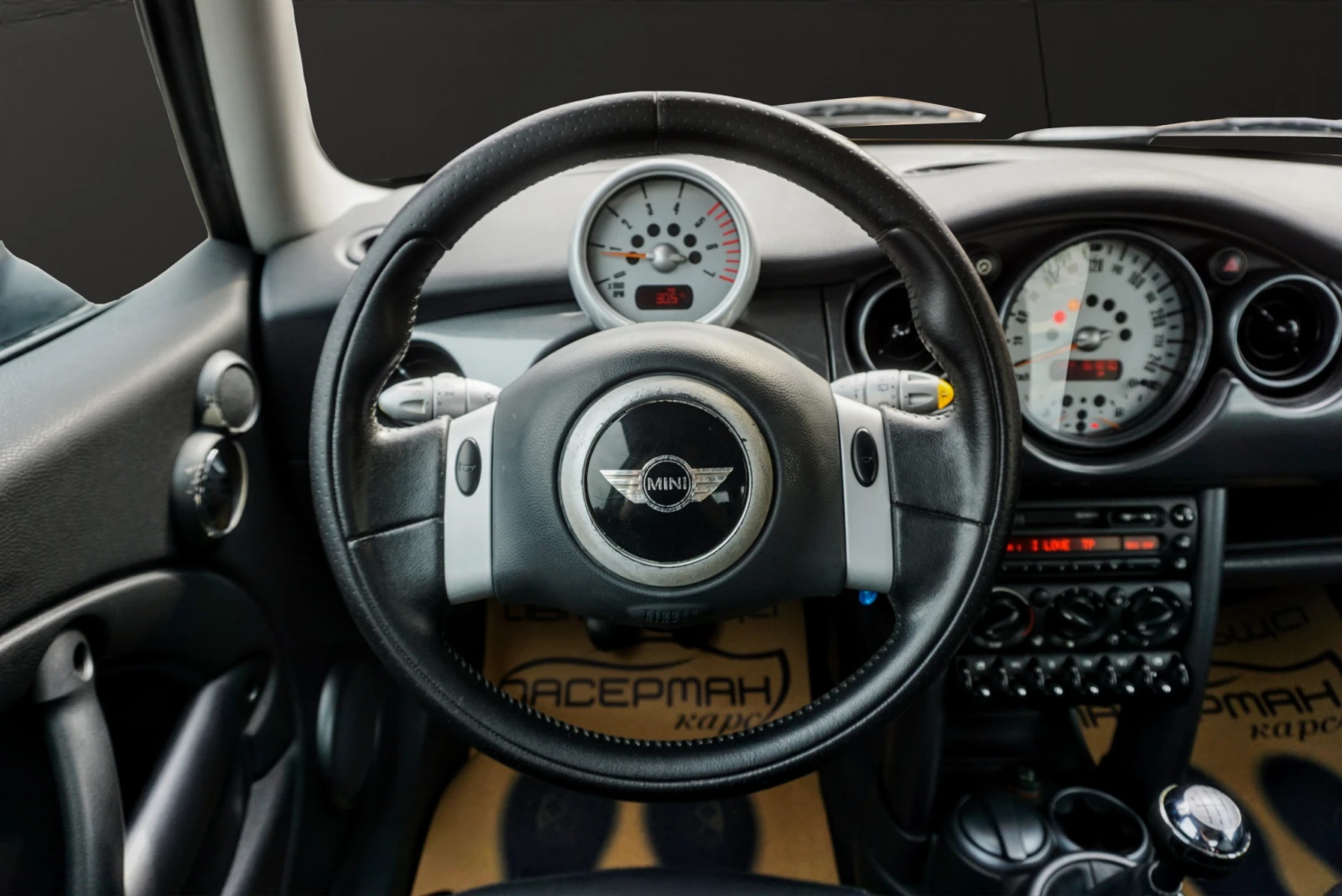 Mini One 1.4D , снимка 10 - Автомобили и джипове - 55103820