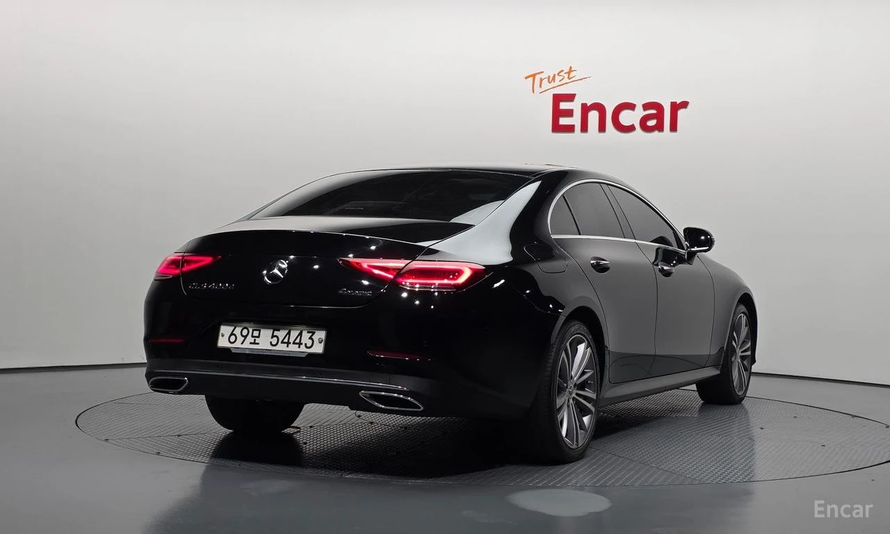 Mercedes-Benz CLS 400 4MATIC* BURMESTER* ОБДУХВАНЕ* ДИСТРОНИК* ХЕДЪП* 36, снимка 2 - Автомобили и джипове - 55467768