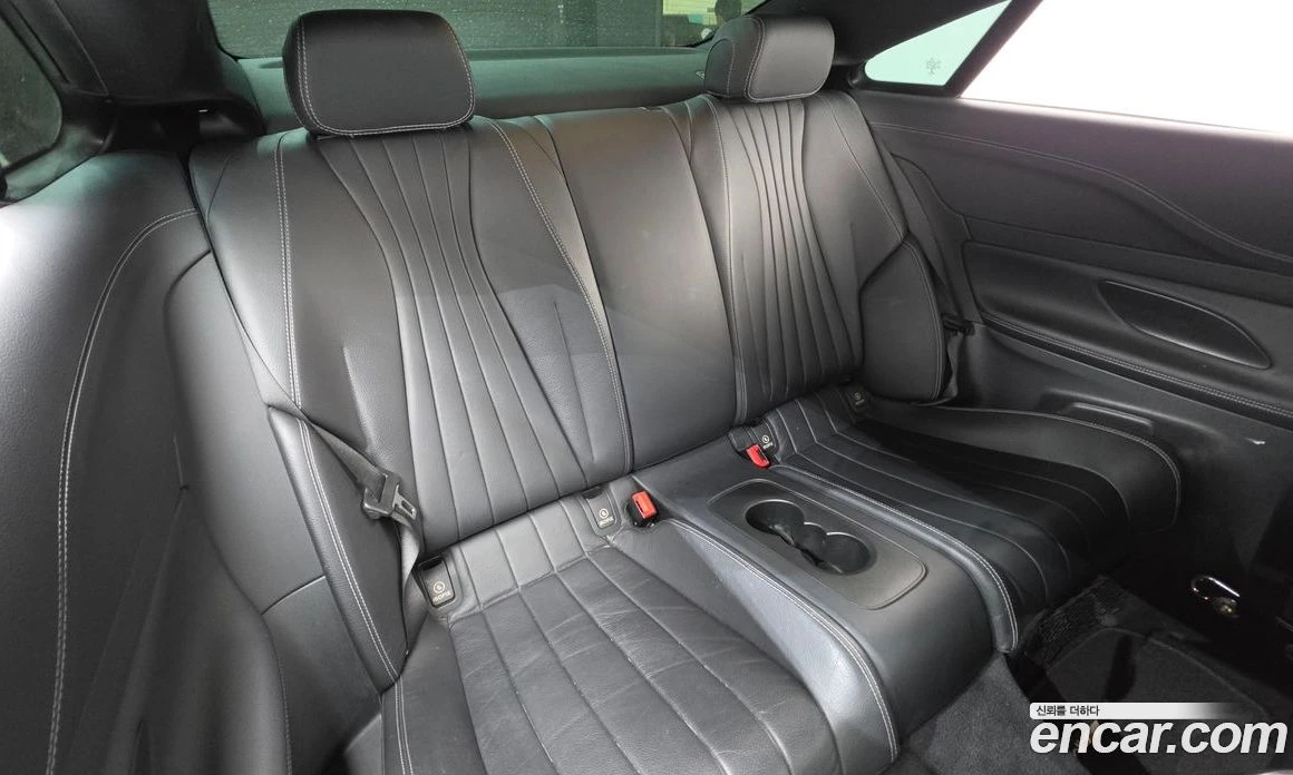 Mercedes-Benz E 220 Coupe, снимка 17 - Автомобили и джипове - 55794416