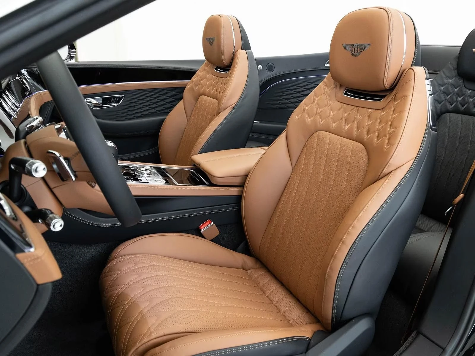 Bentley Continental gt GTC/ V8 HYBRID / AZURE / B&O / HUD / 360 / , снимка 9 - Автомобили и джипове - 55978102