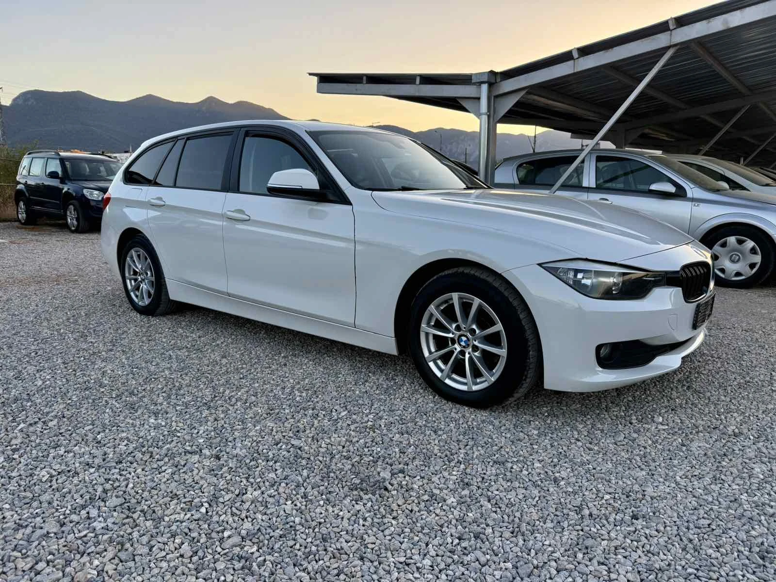 BMW 318 2.0D Italia 143kc, снимка 5 - Автомобили и джипове - 56007255