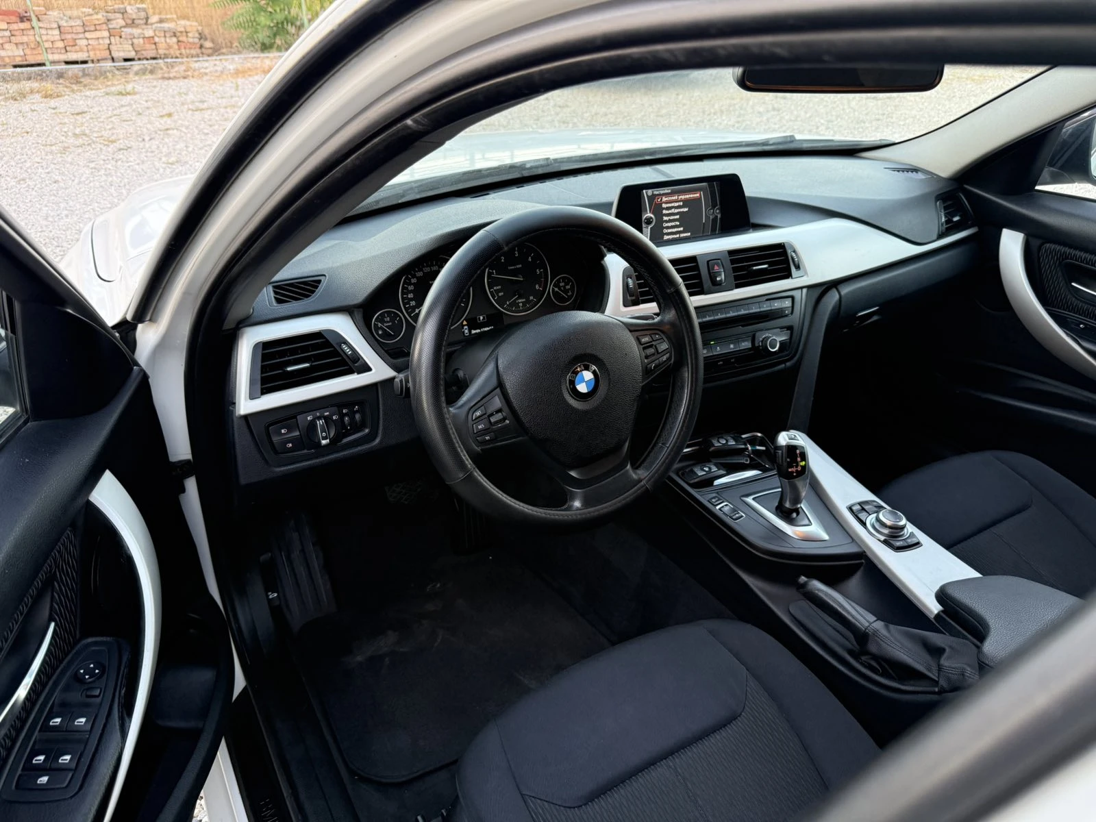 BMW 318 2.0D Italia 143kc, снимка 12 - Автомобили и джипове - 56007255