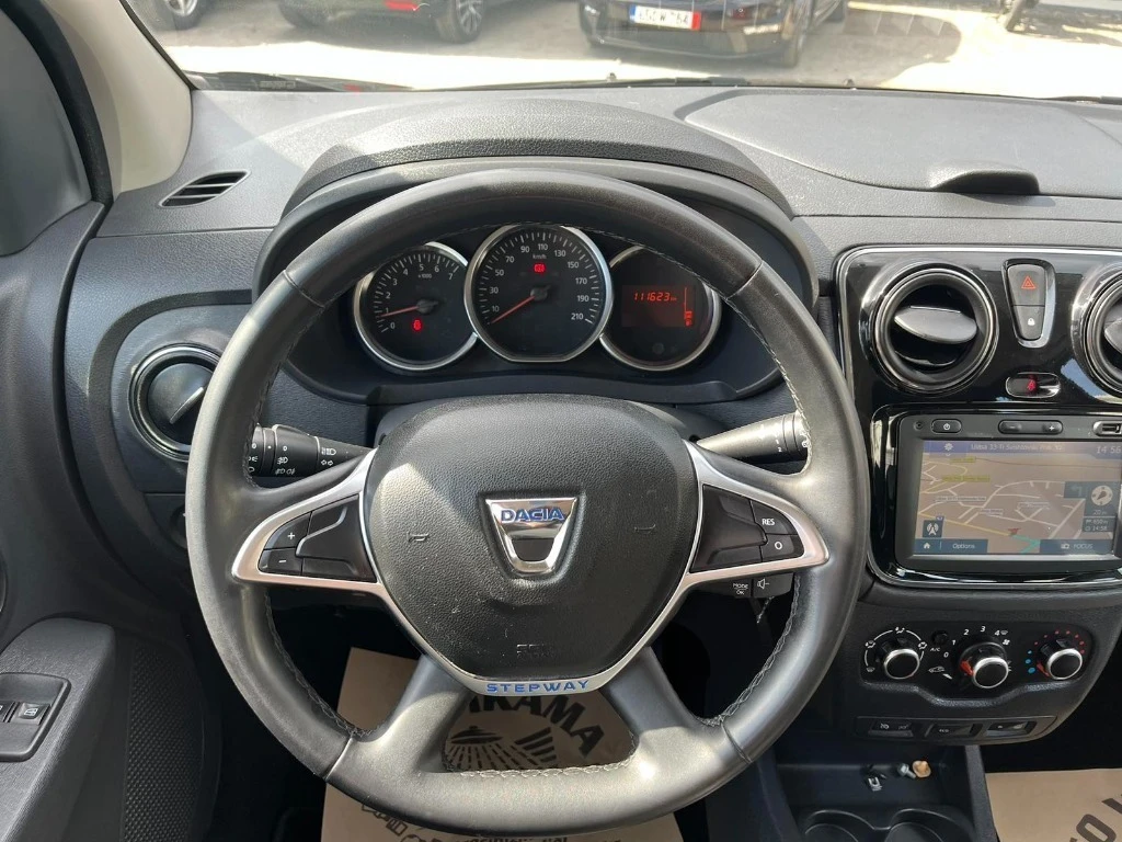 Dacia Lodgy 1.2 Stepway Е-6, снимка 9 - Автомобили и джипове - 56293653