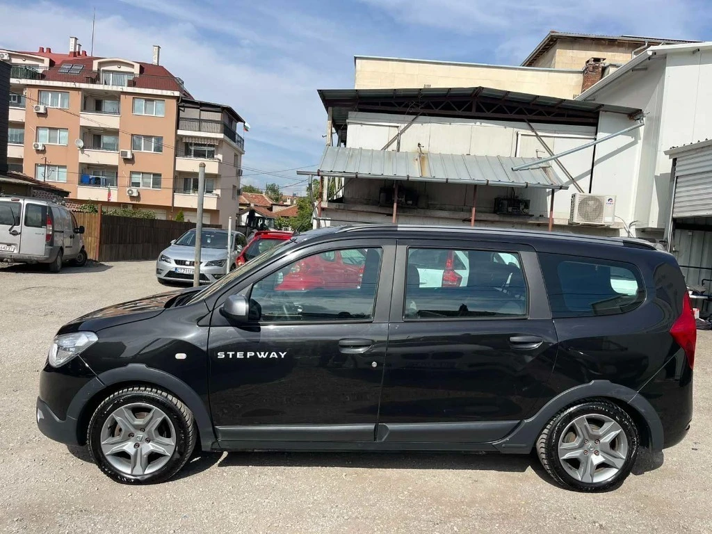 Dacia Lodgy 1.2 Stepway Е-6, снимка 3 - Автомобили и джипове - 56293653