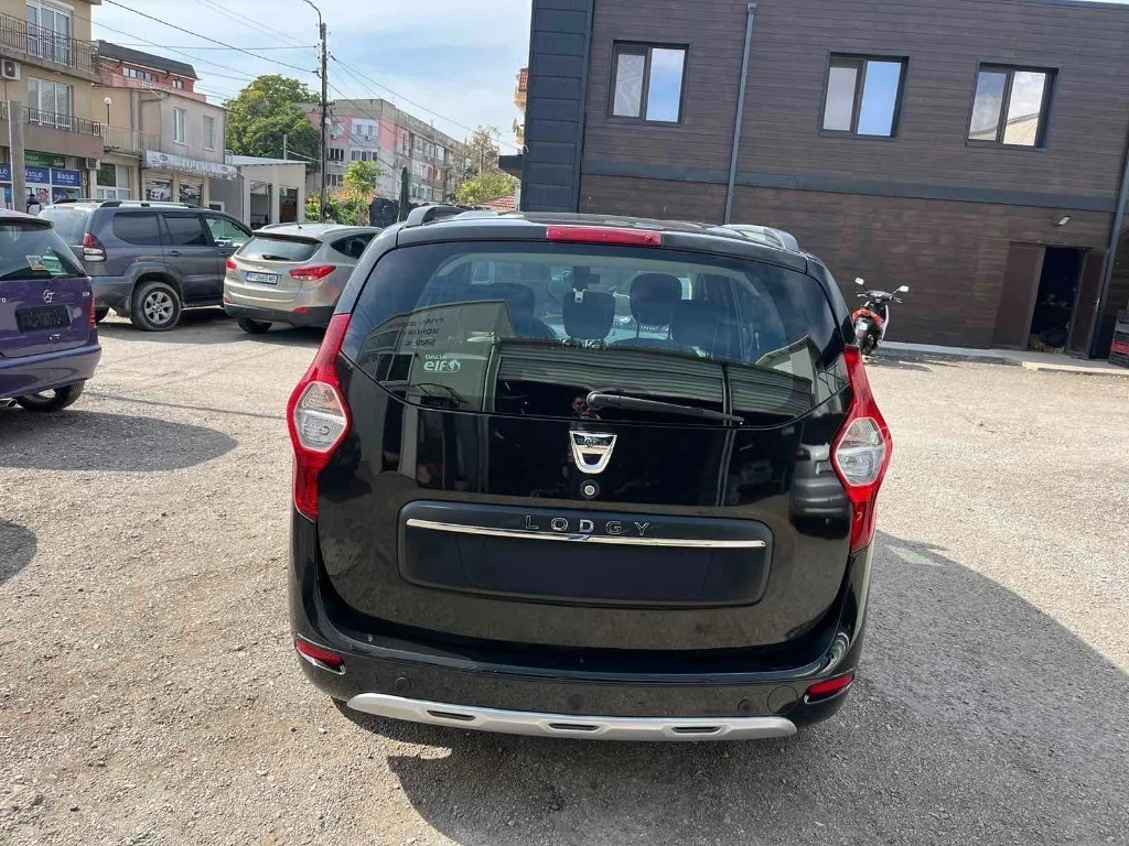 Dacia Lodgy 1.2 Stepway Е-6, снимка 7 - Автомобили и джипове - 56293653