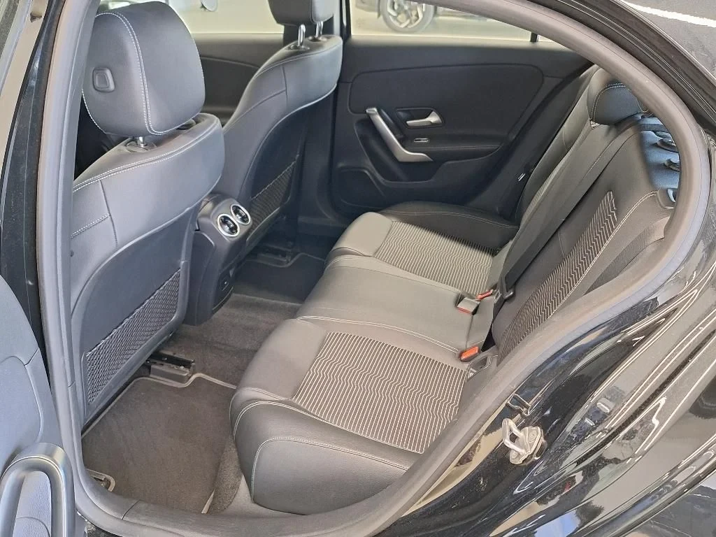 Mercedes-Benz A 250 LUXURY LINE LEATHER NAVI LED , снимка 9 - Автомобили и джипове - 56305437